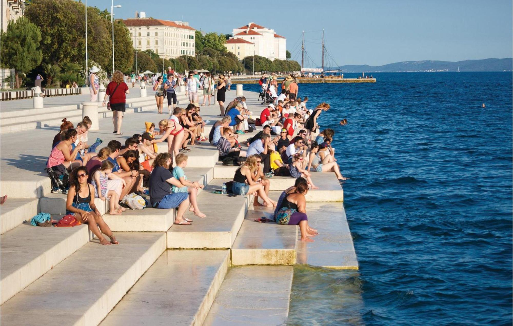 Lovely Apartment In Zadar With Wifi Экстерьер фото